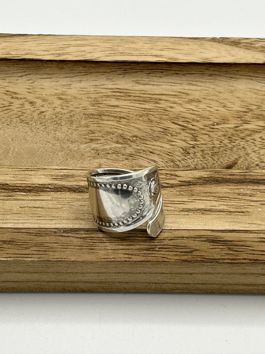 Ring aus 800er Silberbesteck (Stielende eines Teelöffels) #37