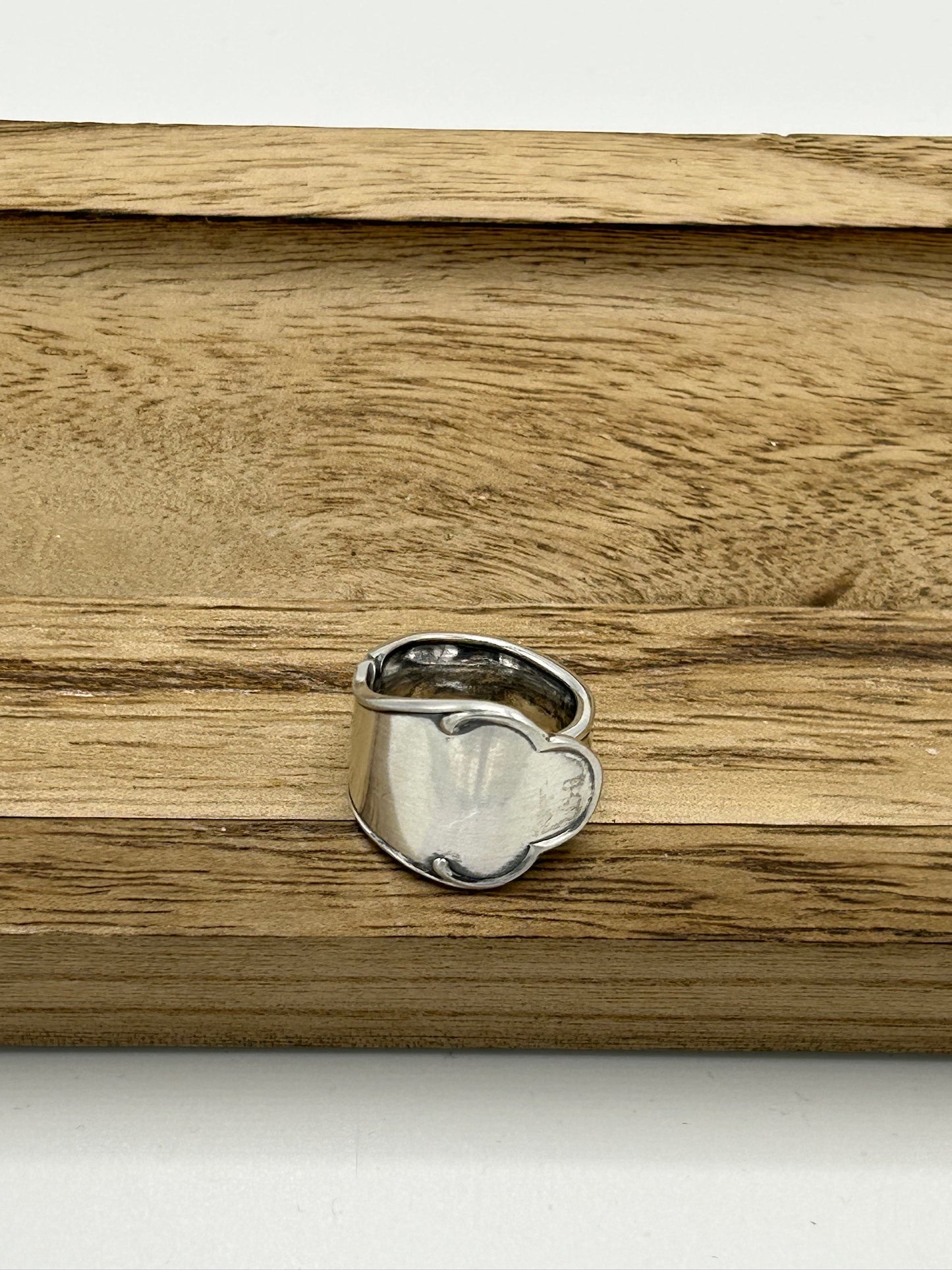 Ring aus 800er Silberbesteck (Stielende eines Teelöffels) #38