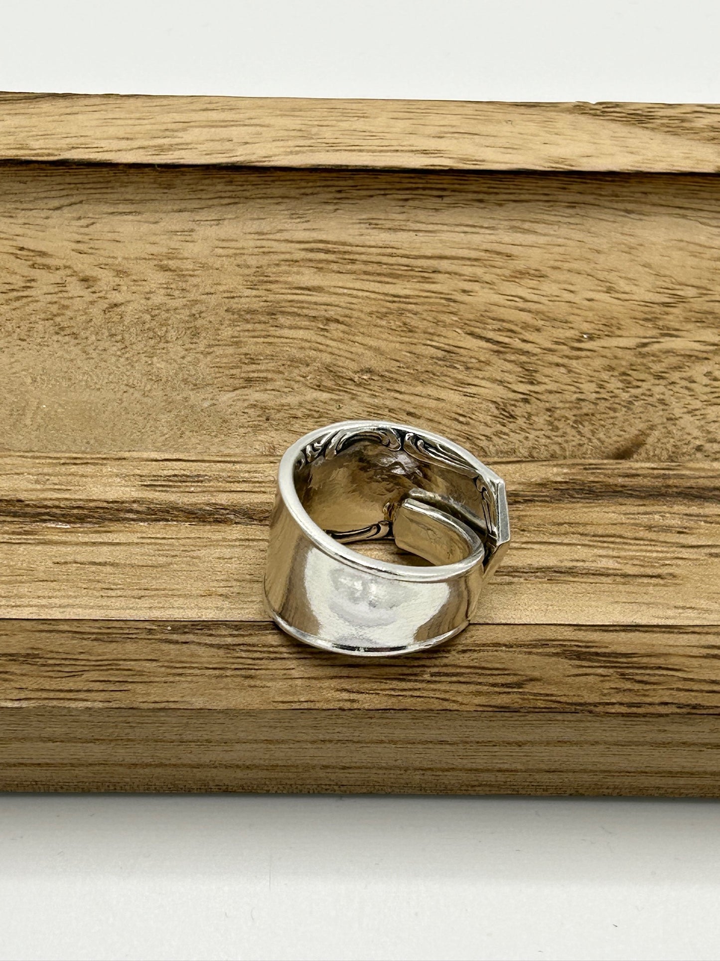 Ring aus 800er Silberbesteck (Stielende eines Teelöffels) #39